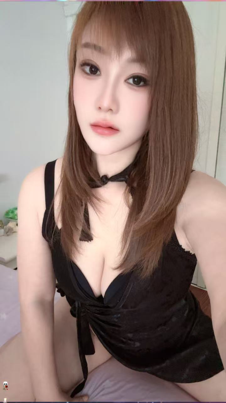 海曙小鱼儿,颜值高身材好配图3