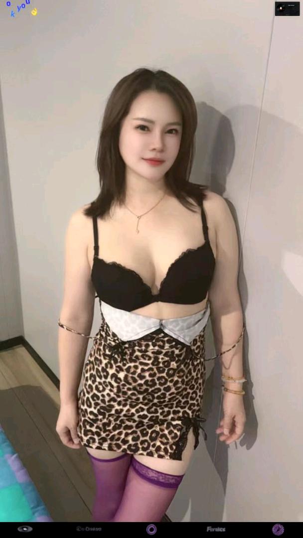 丰满大奶少妇婷婷配图2
