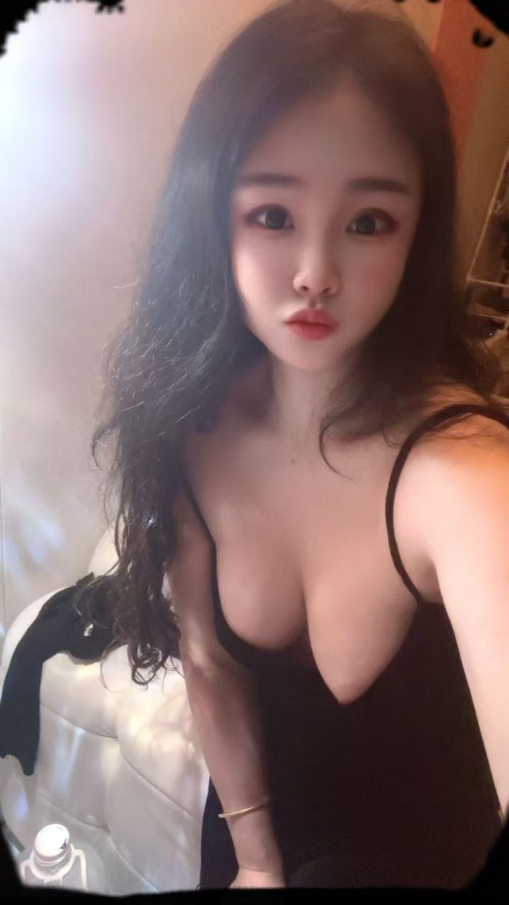 浦东新区大胸美女配图4