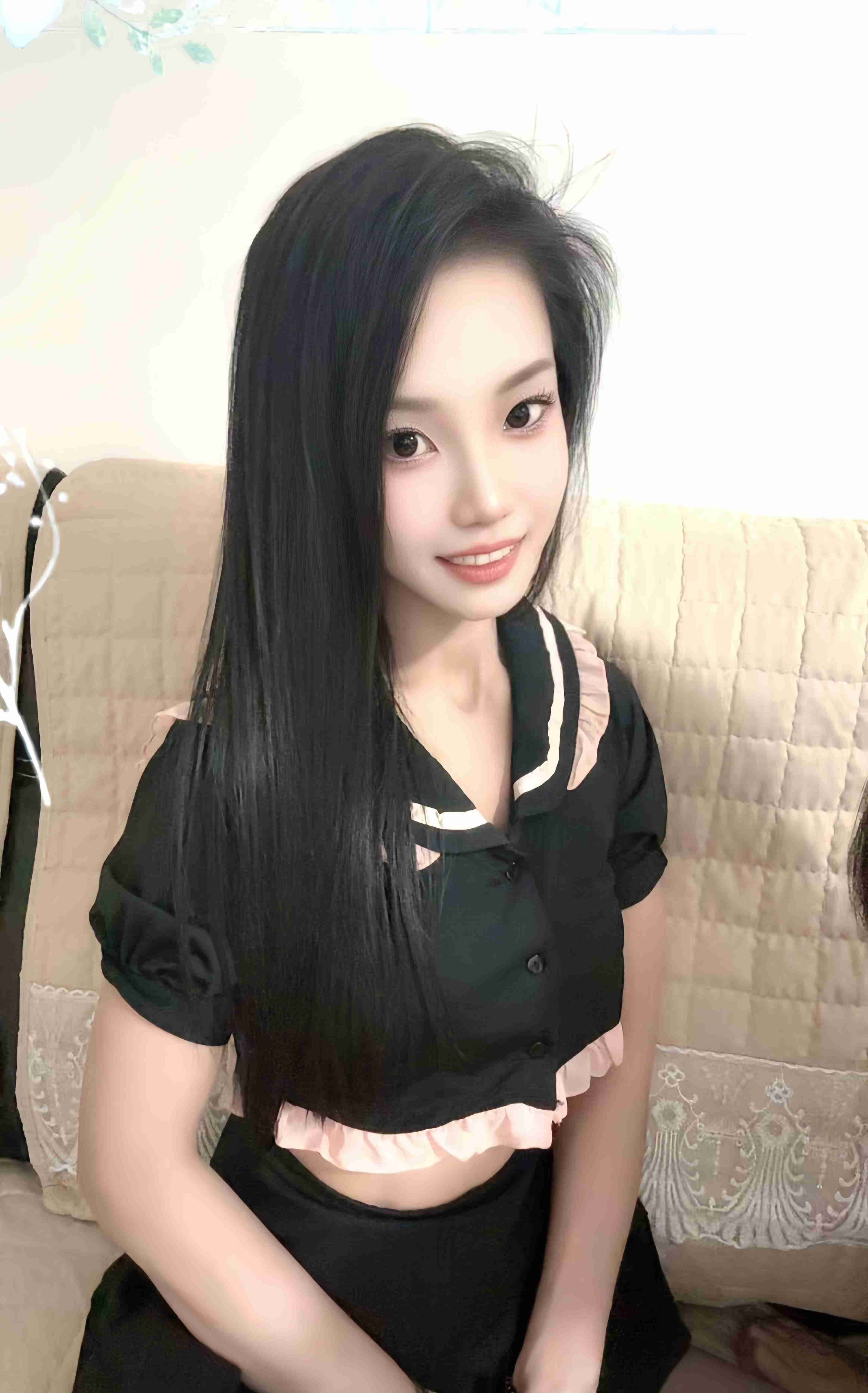 白云区长腿黑丝制服莎莎配图2