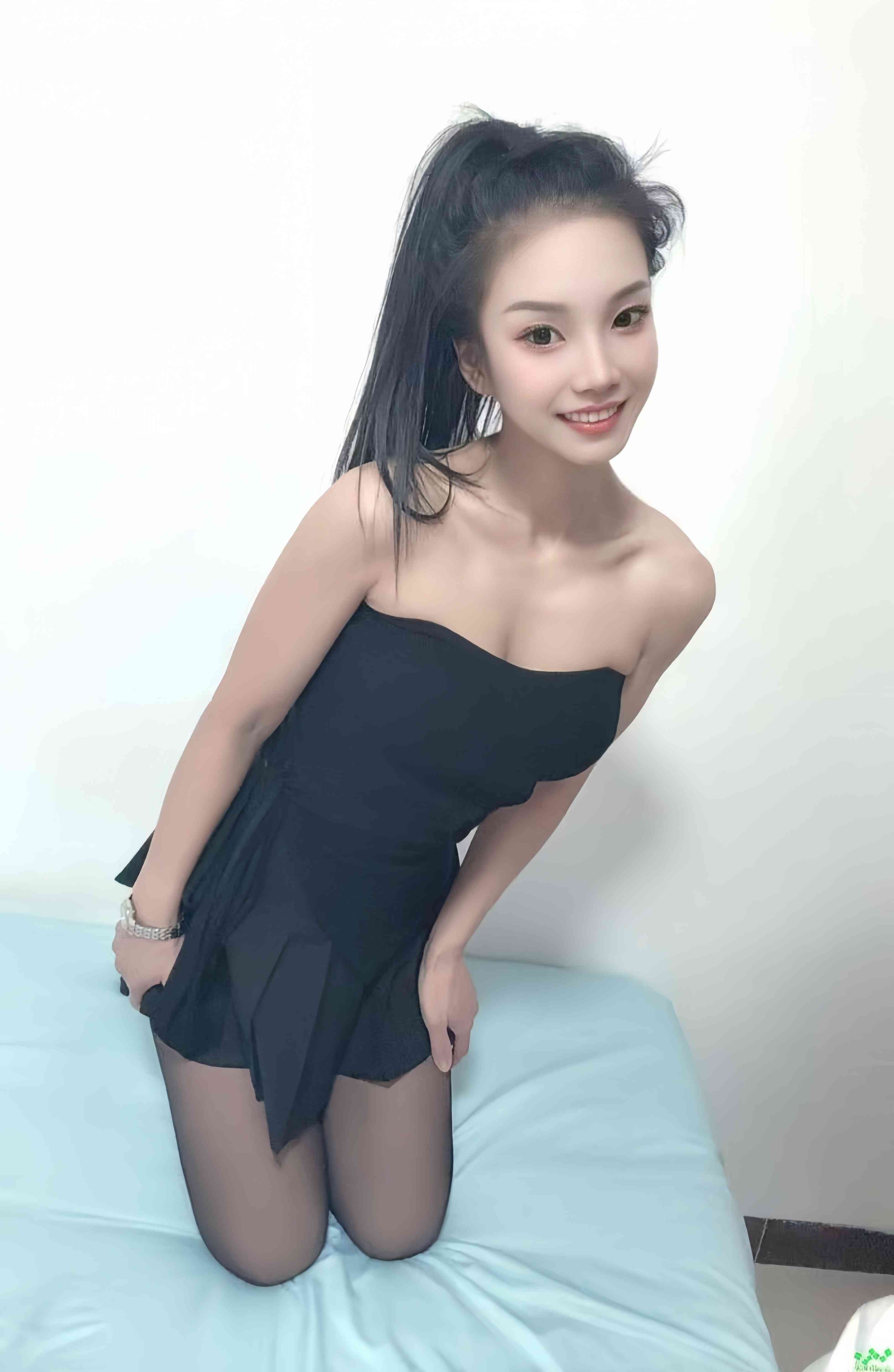白云区长腿黑丝制服莎莎配图4