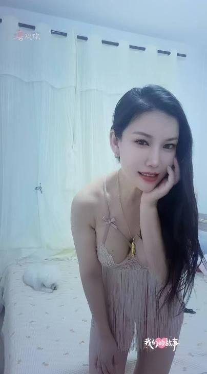 妩媚风骚大奶少妇配图1