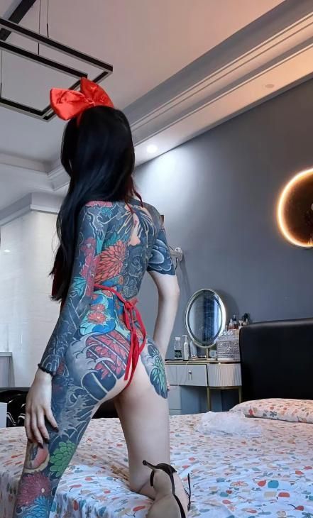 纹身猫姐配图1