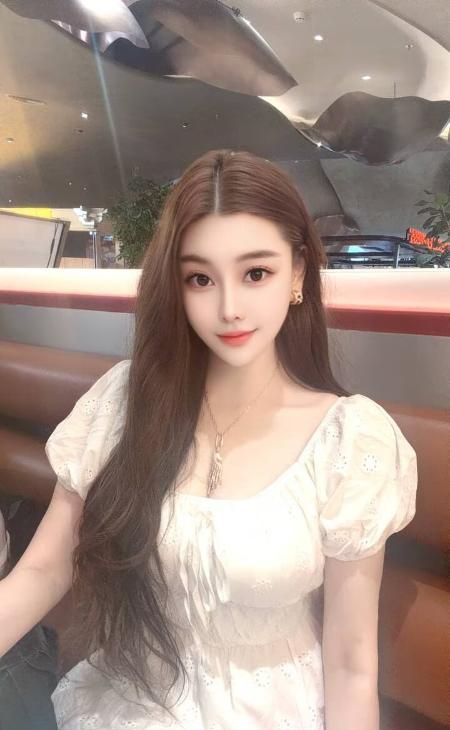 罗湖美腿御姐配图1