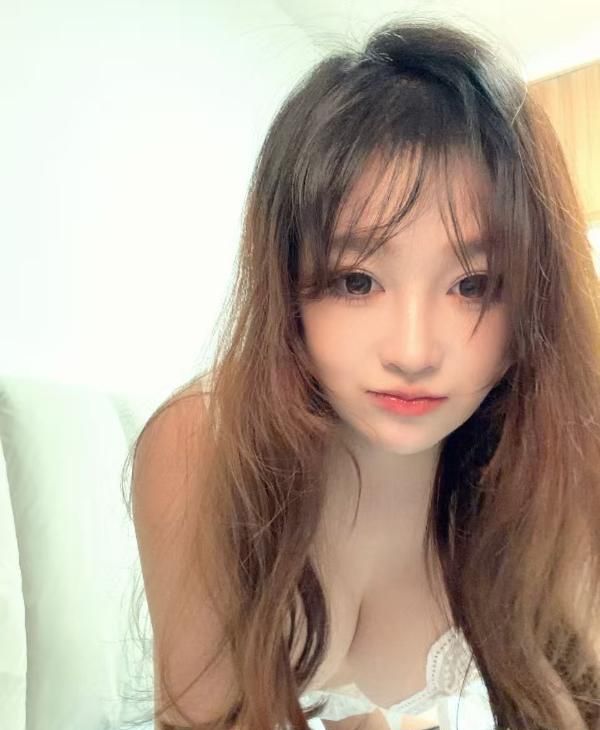 吴中小姐姐配图2
