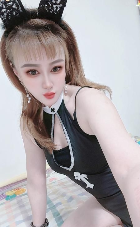 津南风骚御姐配图1