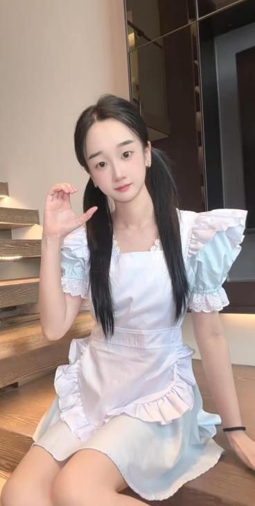 上城性感制服嫩妹配图1