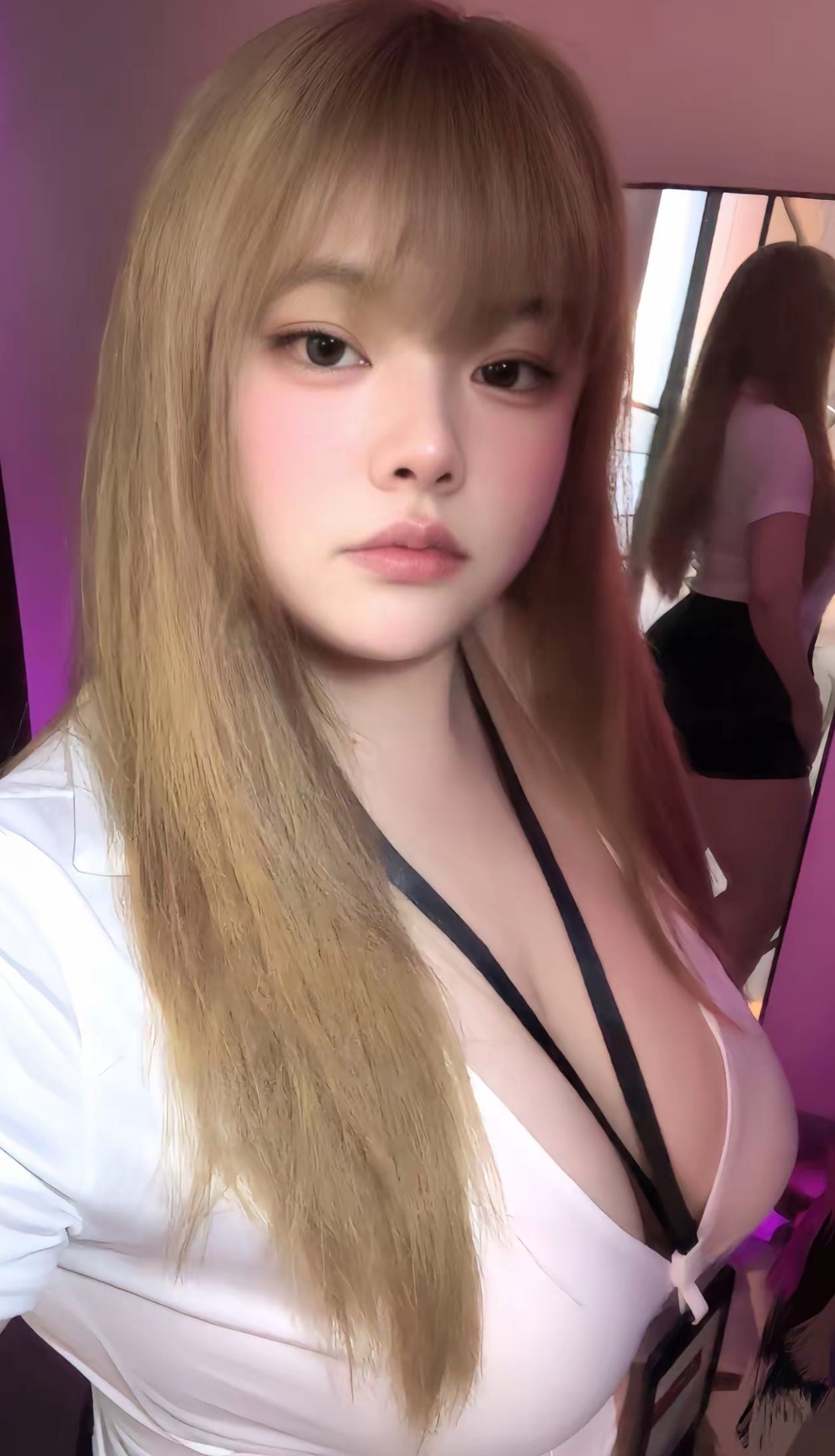 拱墅大胸肉感女孩配图1