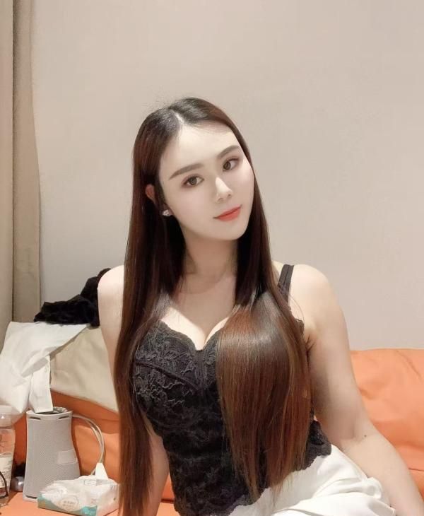 御姐36D大奶牛配图1