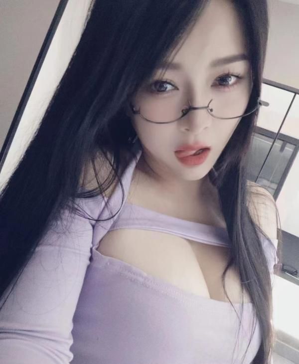 卡戴珊身材蔡文姬配图1