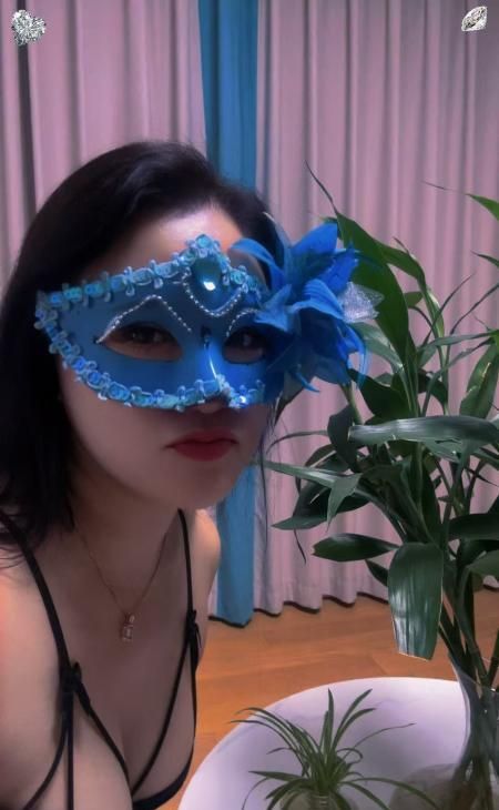 情趣大奶美少妇配图2