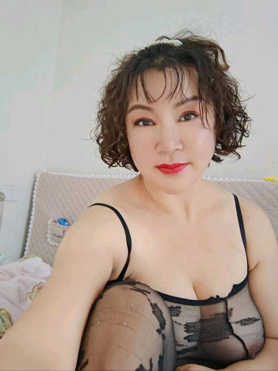 有一对大白馒头配图3