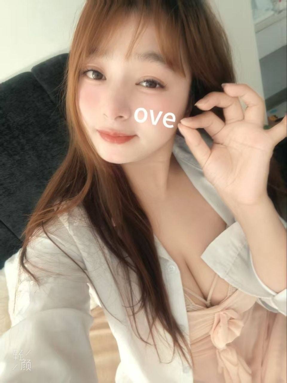 呼市天然巨乳妹配图4