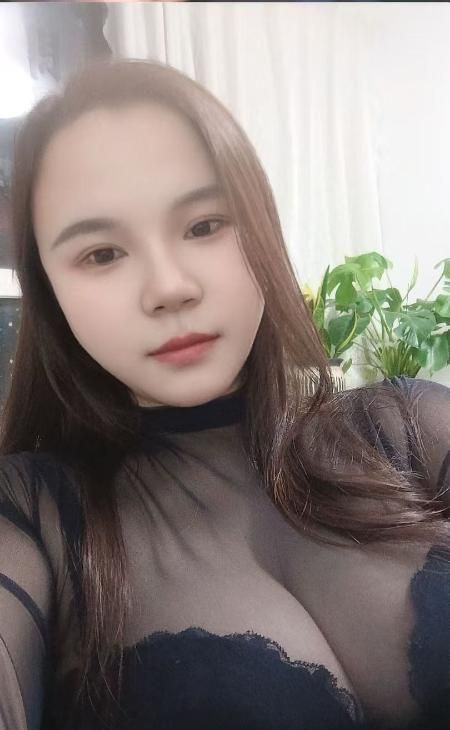 罗湖爆乳肥臀妹配图3