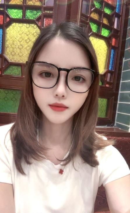 江北风骚眼镜御姐配图1