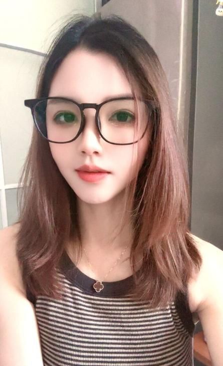 江北风骚眼镜御姐配图4