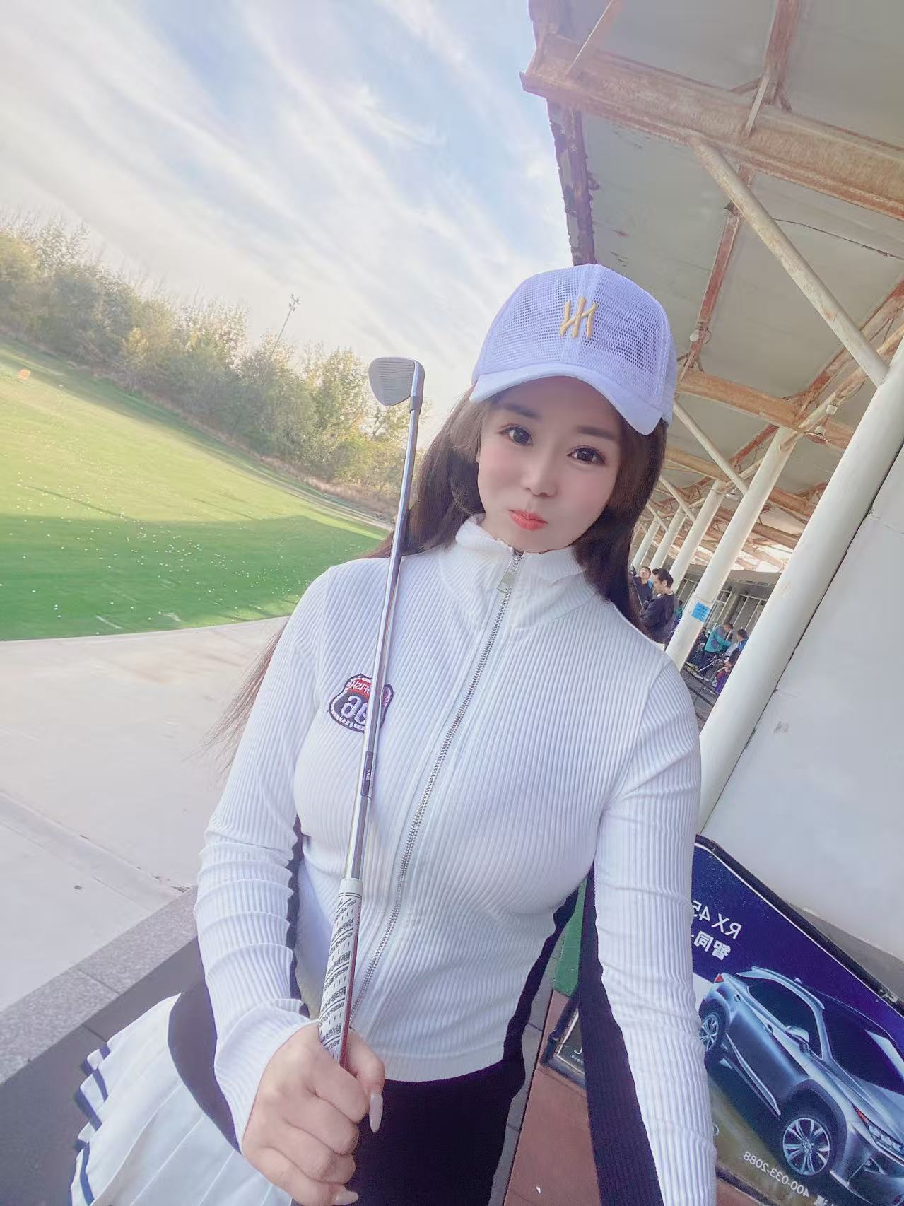 河西静静 胸大腿长  又大又紧   感觉爽歪歪配图2