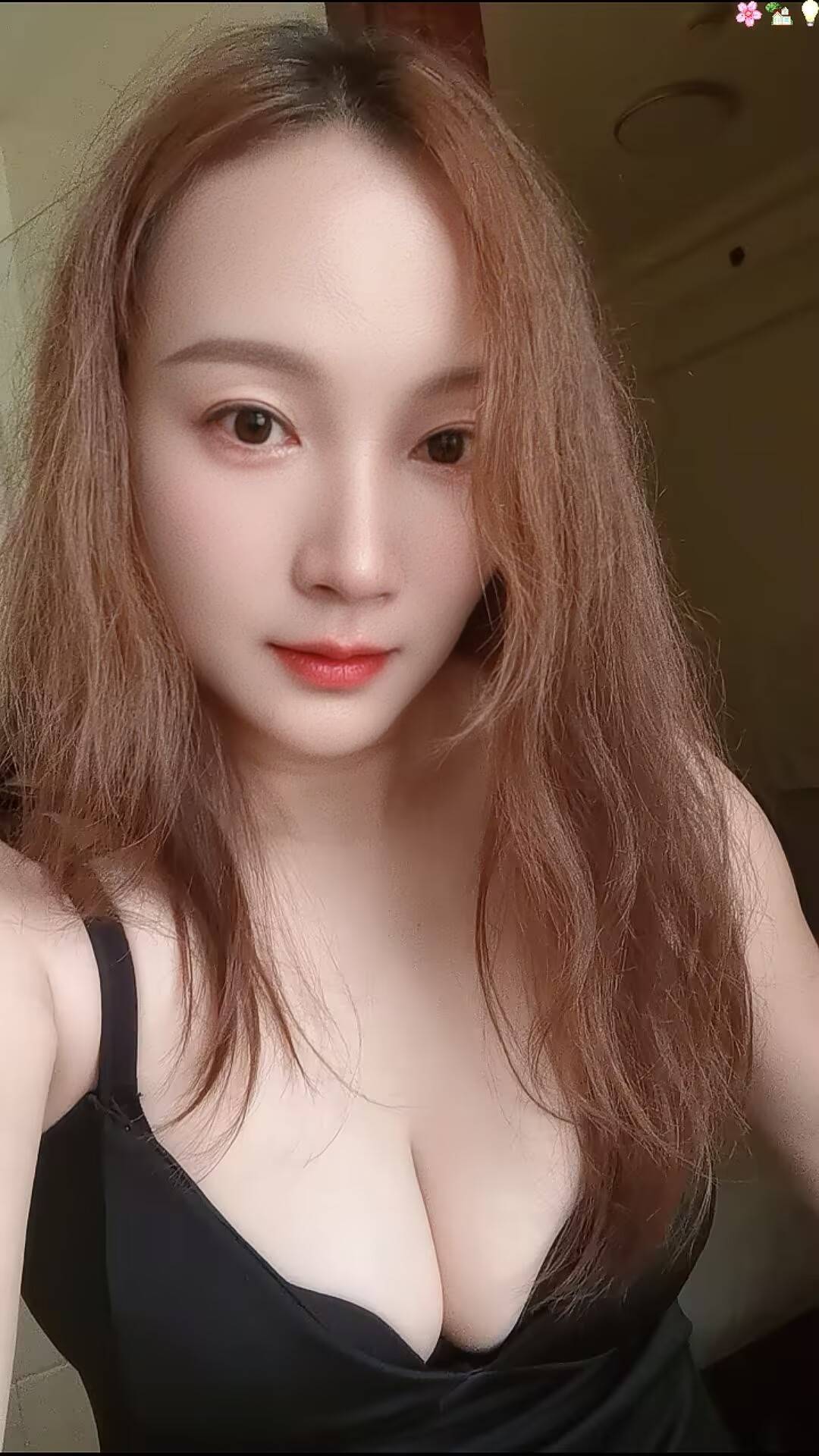 宝山全套骚少妇小雪配图1
