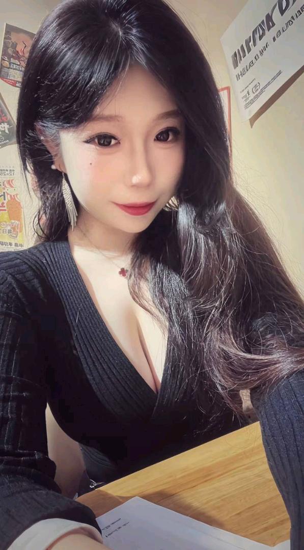 徐汇服务系翘臀大胸姐姐配图1