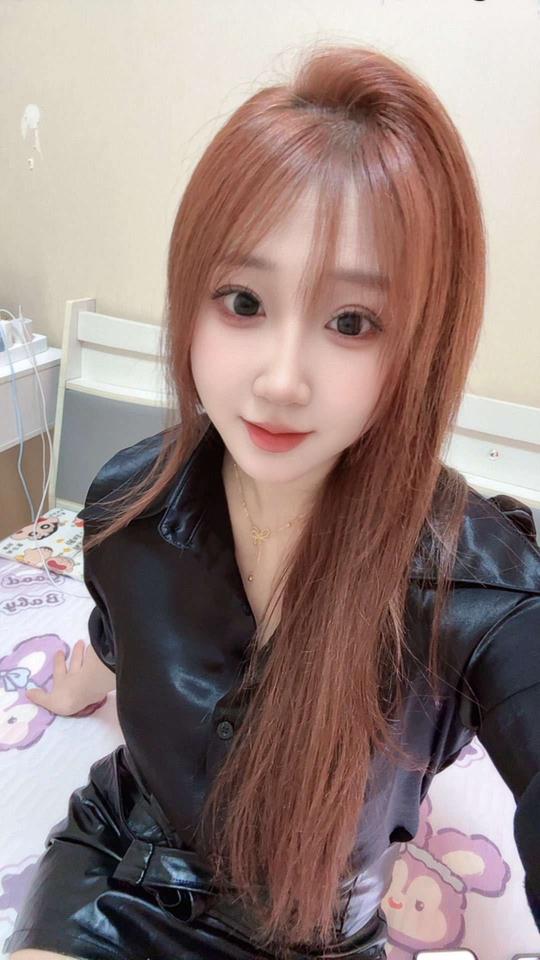 河西颜值性感骚女配图1