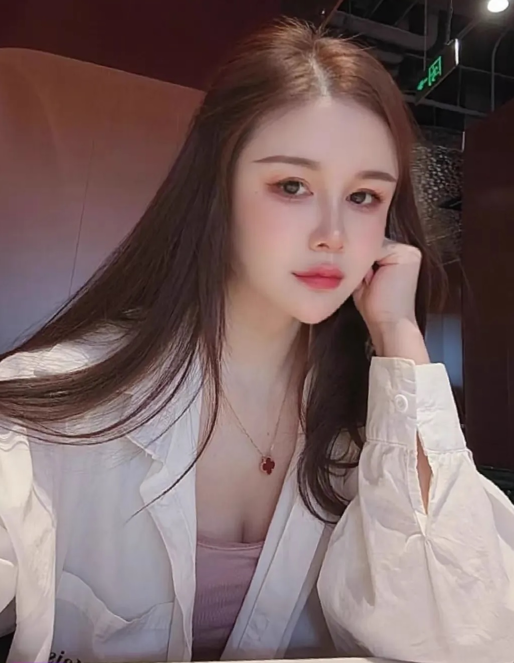 滨海新区巨乳少妇配图1