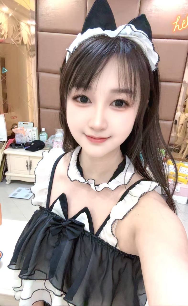 武侯新妹乖巧纯欲配图1