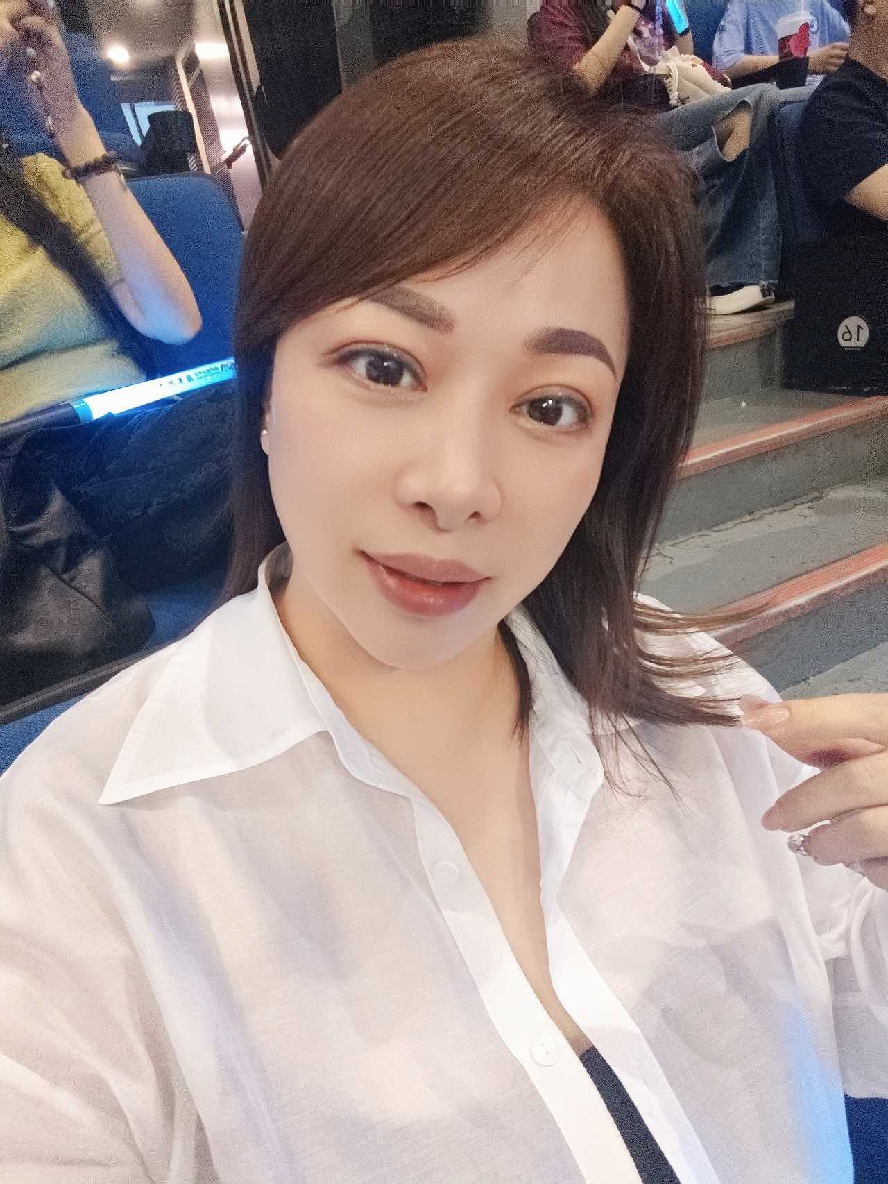 毒龙高手,舔菊花一绝,气质小妈咪配图5