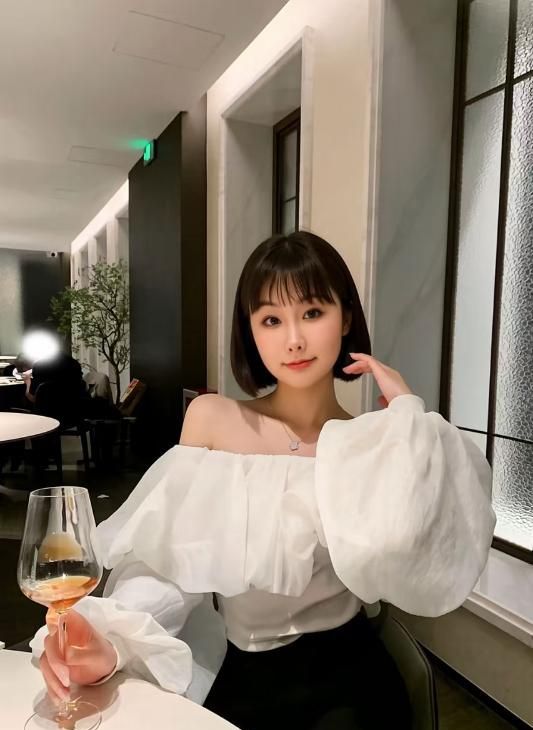 活泼的小锦鲤-品茶社