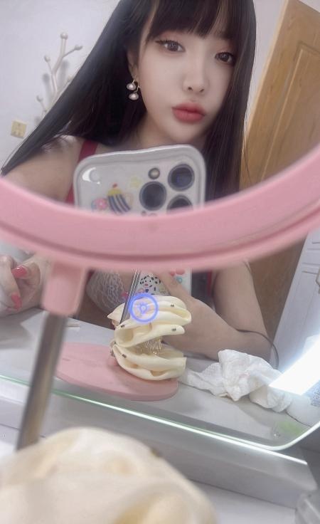胸控服务系小姐姐-买色网