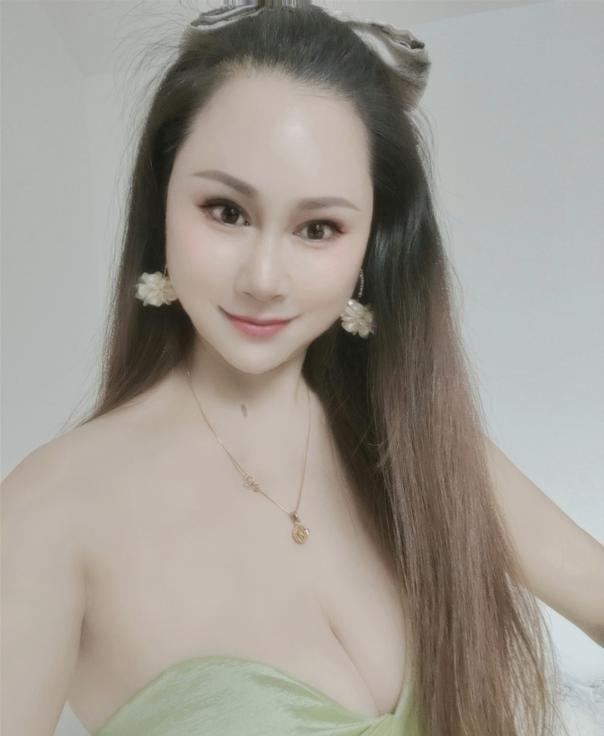 E奶少妇-买色网