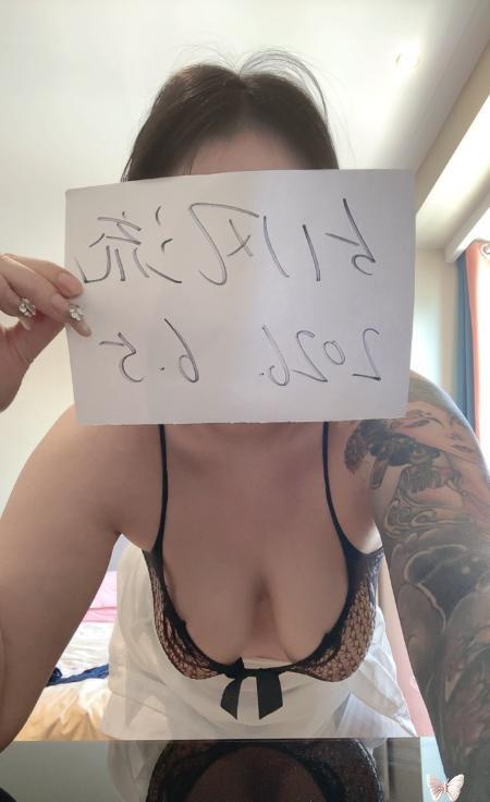 喷水大胸年轻妹妹-品茶社