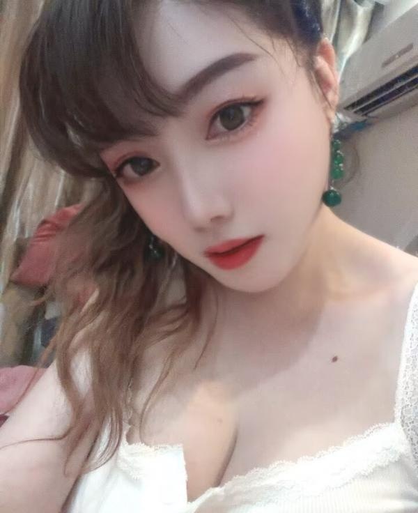 大奶欲女等待-品茶社