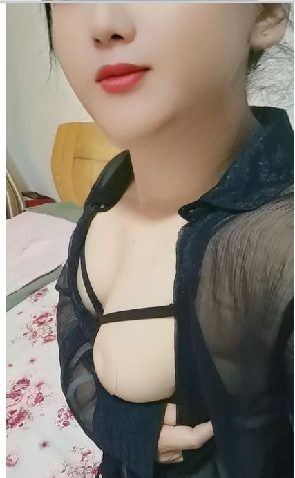 骚气大胸肥臀离异少妇-买色网