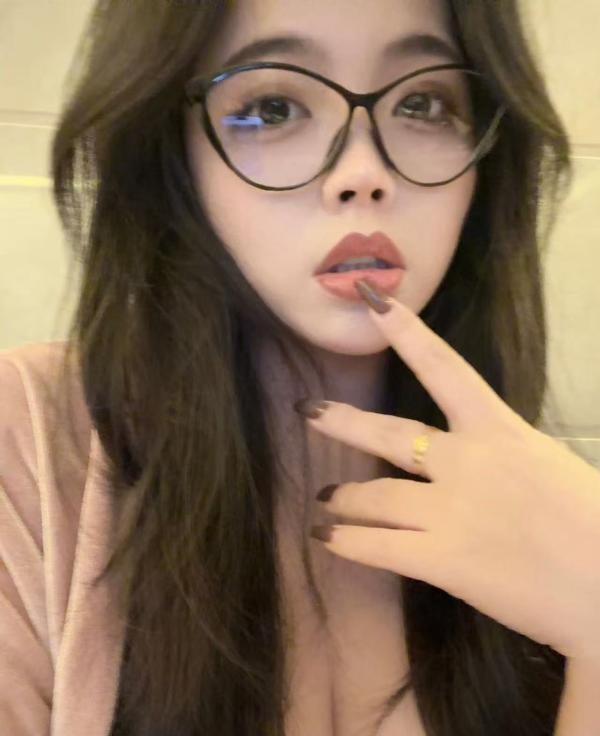 苏州甜美女友感老师-买色网