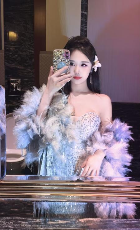 龙岗SM女王梦妮-买色网