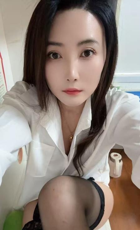 苗条人妻欢欢-买色网