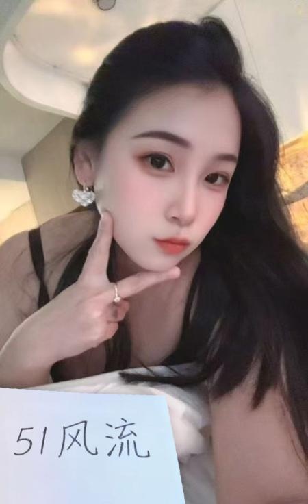 婉儿很迷人-买色网