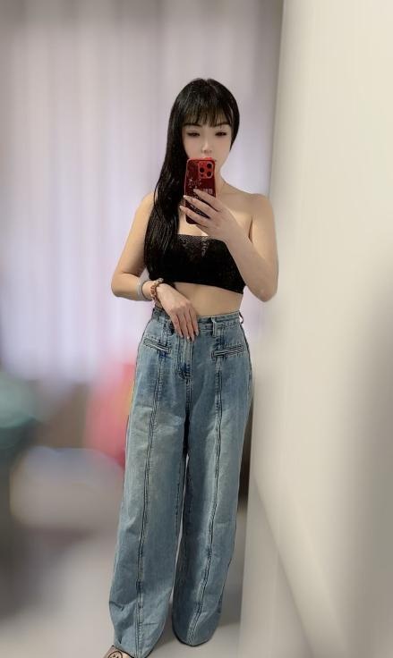 郑州西郊超白大胸妹-买色网