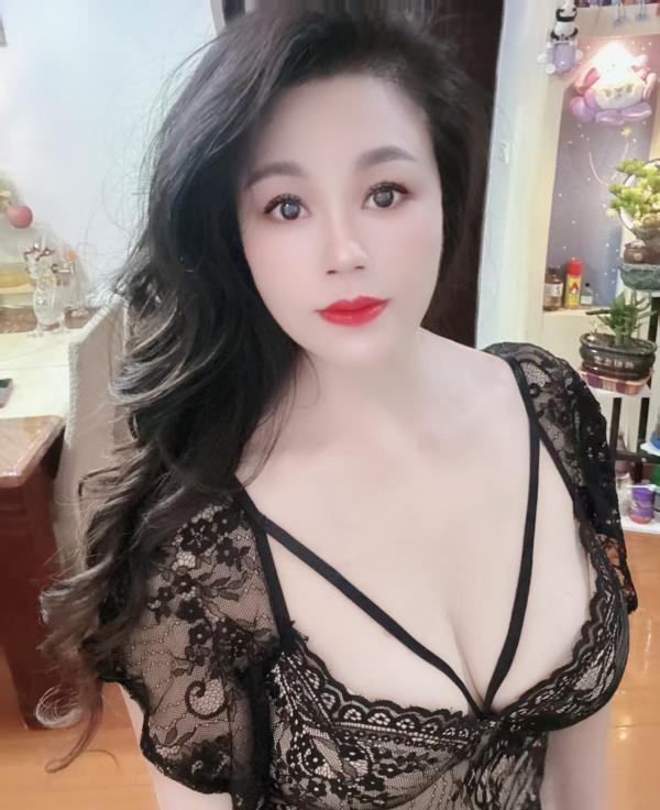 人妻珊珊老师-品茶社