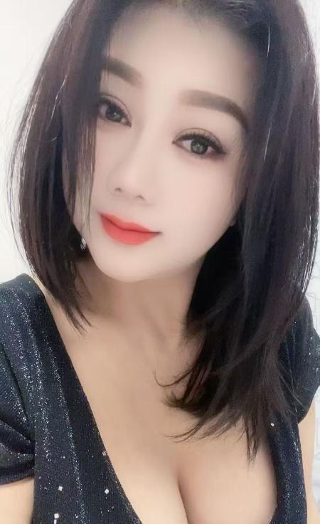 返食老情人D杯素素-买色网