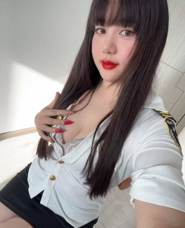 洪山喷水小姐姐-买色网