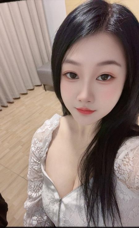 e奶巨乳玥菲-买色网