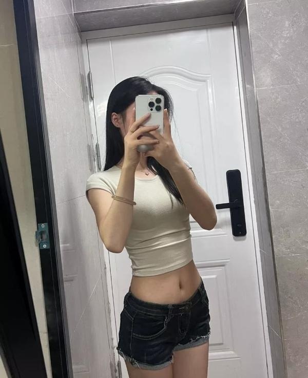 零零后可爱小嫩妹-买色网