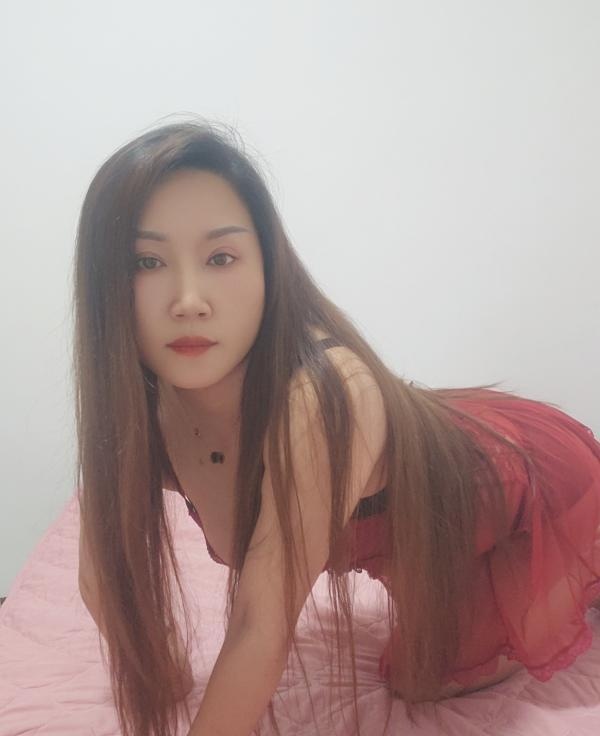梅花园长发美女-买色网