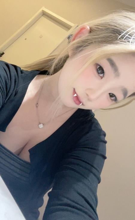 童颜巨乳少女糖糖-买色网