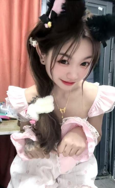 高颜值反差婊萌妹妹-品茶社
