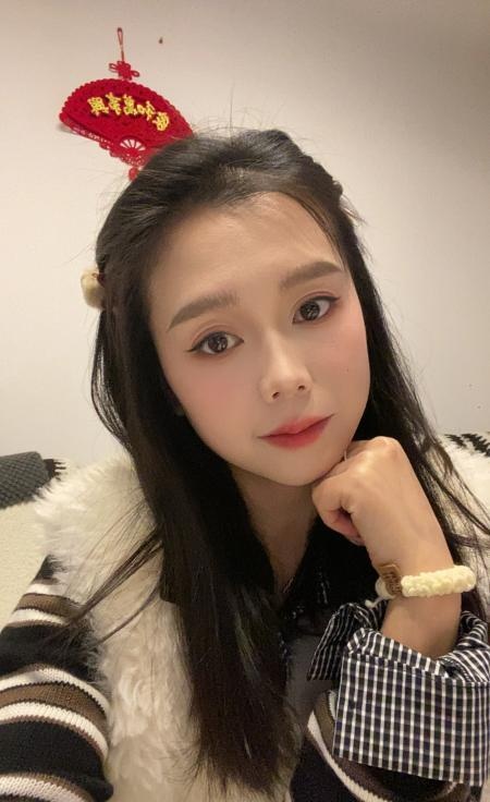 肤白清纯邻家颜值妹子-品茶社