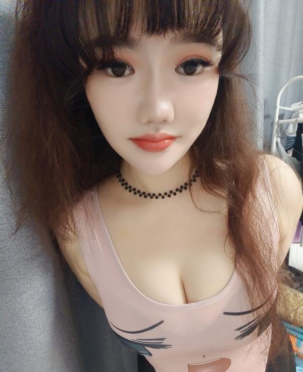 技术不错的巨乳妹-买色网