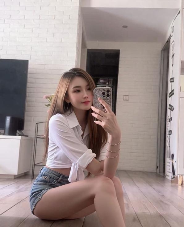 细腰女友Tina-买色网