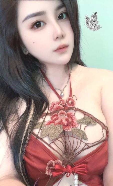天然大胸女友范萌萌-买色网